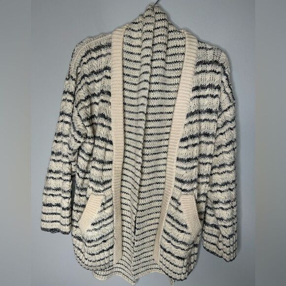 St.John Removeable Shawl Cardigan - Picture 2 of 7